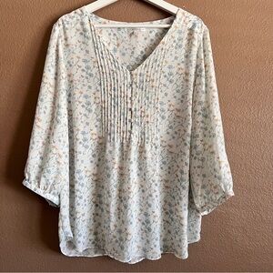 Violet & Claire White Pleated Bib Collar Blouse Size 1X